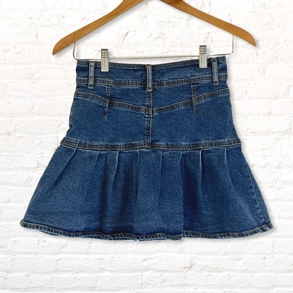 🎁 3 for $30 Wild Fable Pleated Denim Mini Skirt Size 4 Medium Wash - Picture 2 of 5